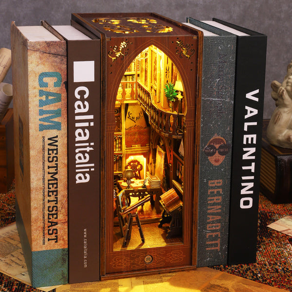 Mythifrost®️ Decorative Book Nook Puzzle - The Eldritch Library